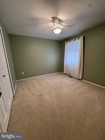 54 SOUTHGATE DR, Mount Laurel, NJ 08054