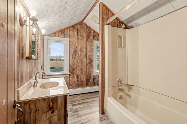201 4TH ST, Boiling Springs, PA 17007