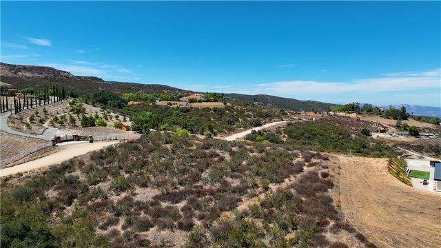1 Calle Fresca Way, Temecula, CA 92592