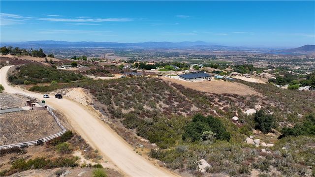 1 Calle Fresca Way, Temecula, CA 92592