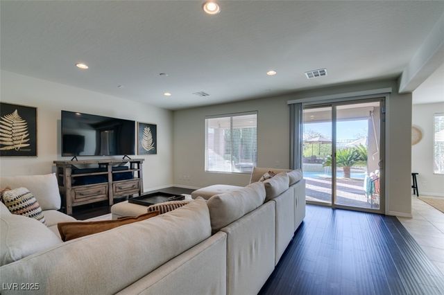 2605 Chateau Clermont Street, Henderson, NV 89044