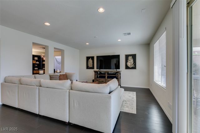 2605 Chateau Clermont Street, Henderson, NV 89044