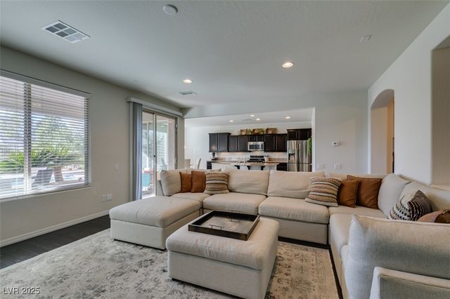 2605 Chateau Clermont Street, Henderson, NV 89044