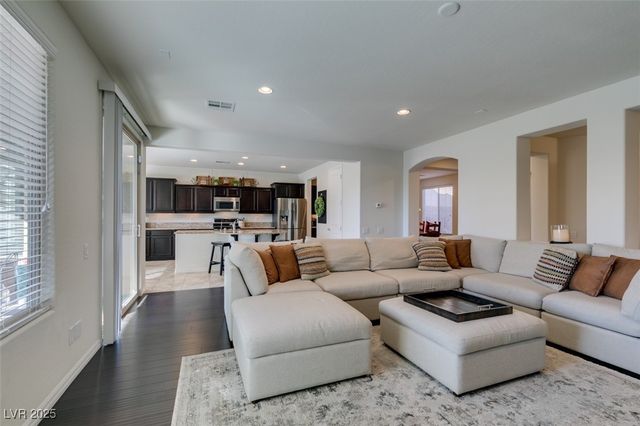 2605 Chateau Clermont Street, Henderson, NV 89044