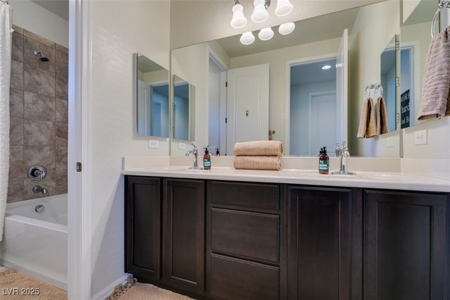 2605 Chateau Clermont Street, Henderson, NV 89044