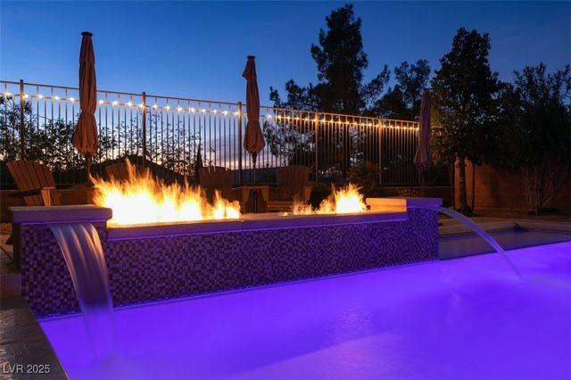 2605 Chateau Clermont Street, Henderson, NV 89044