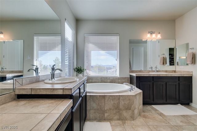 2605 Chateau Clermont Street, Henderson, NV 89044