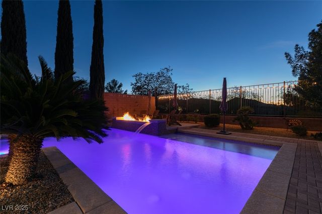 2605 Chateau Clermont Street, Henderson, NV 89044