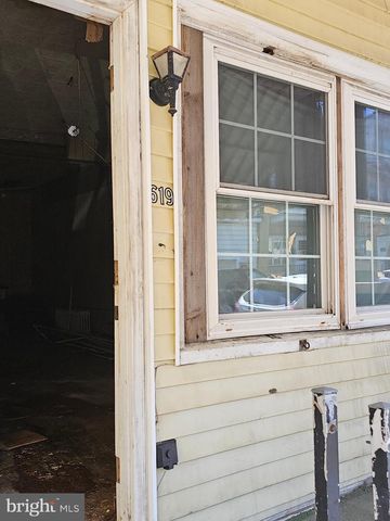 619 E PINE ST, Mahanoy City, PA 17948