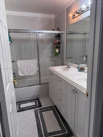 15744 SW 53rd Ct, Miramar, FL 33027