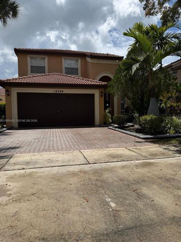 15744 SW 53rd Ct, Miramar, FL 33027