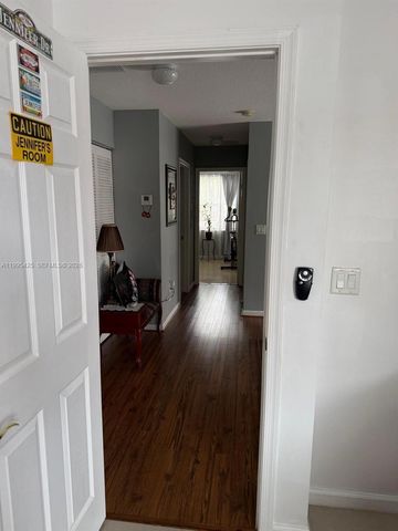 15744 SW 53rd Ct, Miramar, FL 33027