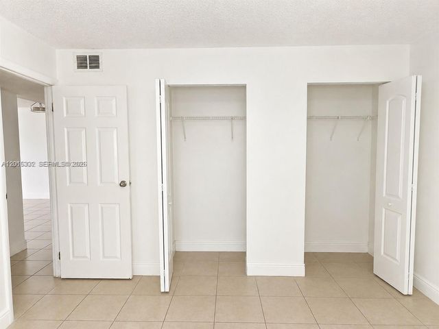 17911 NW 68th Avenue M201, Hialeah, FL 33015