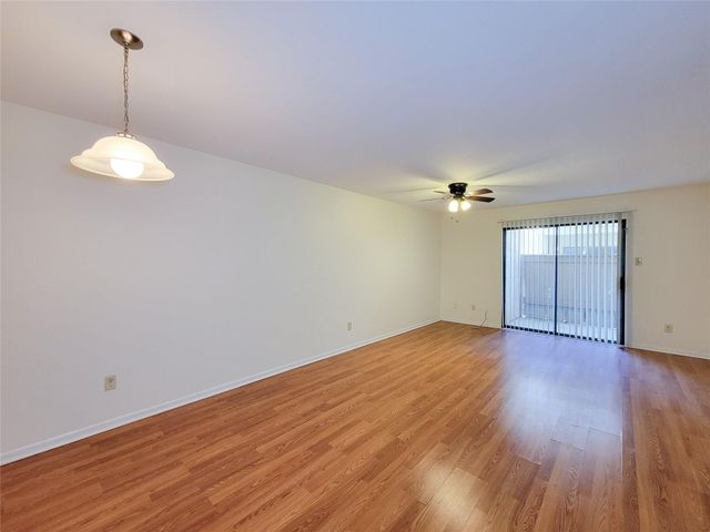 8435 Hearth Drive 2, Houston, TX 77054