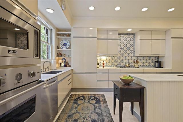 10 Palisades Road, Atlanta, GA 30309