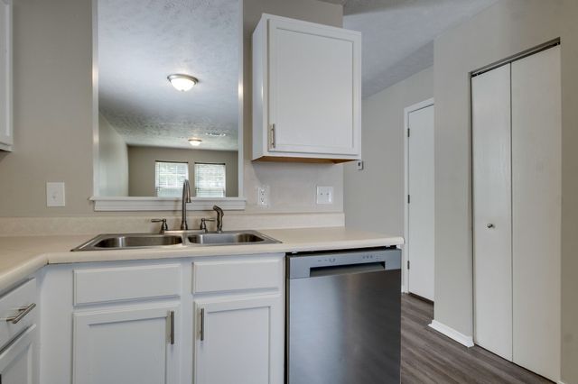 1014 Halifax Ln, Antioch, TN 37013
