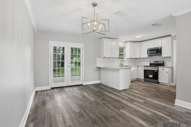 6291 San Juan Dr, Baton Rouge, LA 70811