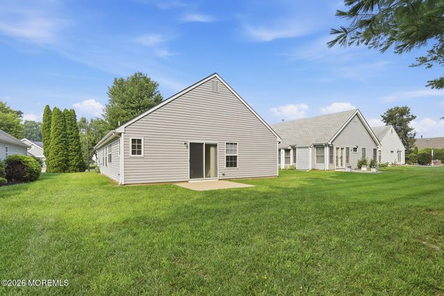 585 Waterford Drive, Manchester, NJ 08759
