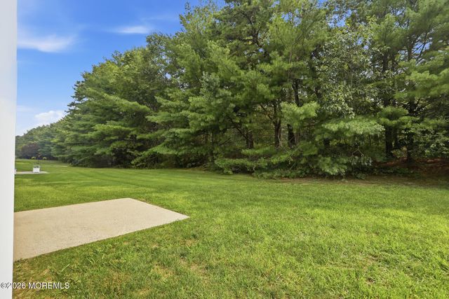 585 Waterford Drive, Manchester, NJ 08759