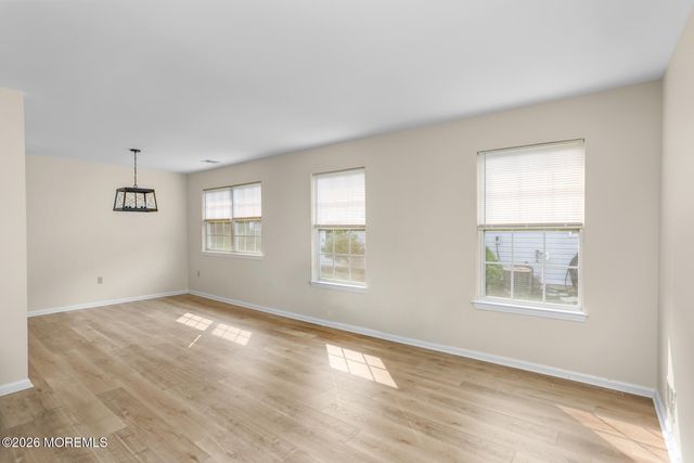 585 Waterford Drive, Manchester, NJ 08759