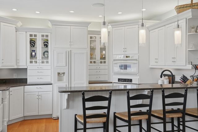 1 Twin Springs Drive, Saugus, MA 01906