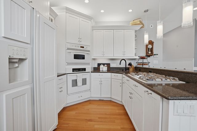 1 Twin Springs Drive, Saugus, MA 01906