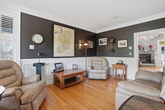1 Twin Springs Drive, Saugus, MA 01906