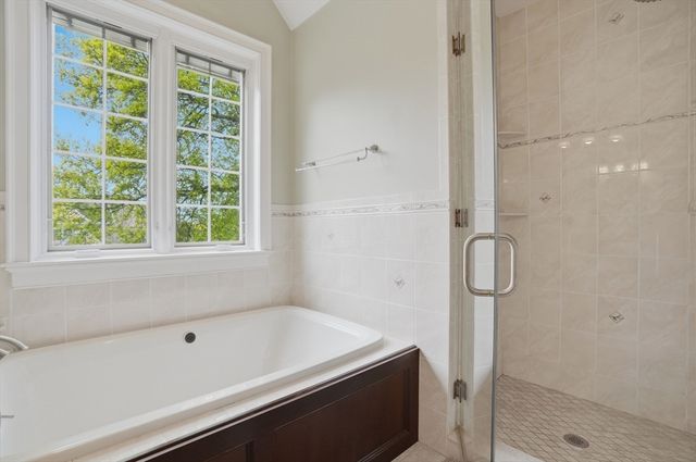 1 Twin Springs Drive, Saugus, MA 01906