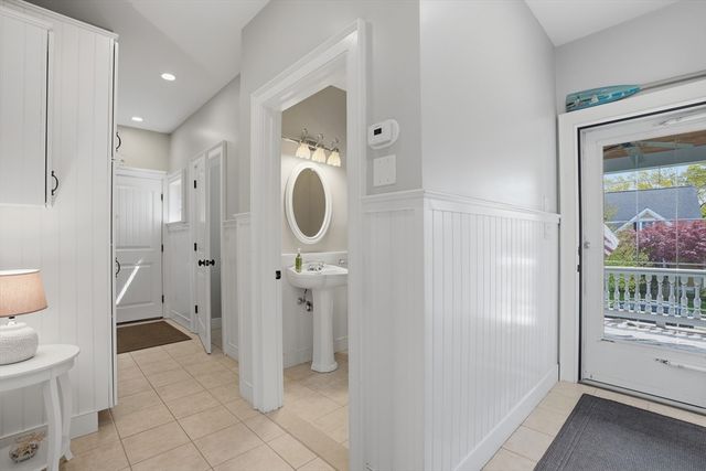 1 Twin Springs Drive, Saugus, MA 01906