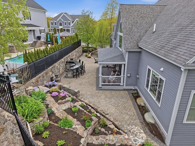 1 Twin Springs Drive, Saugus, MA 01906