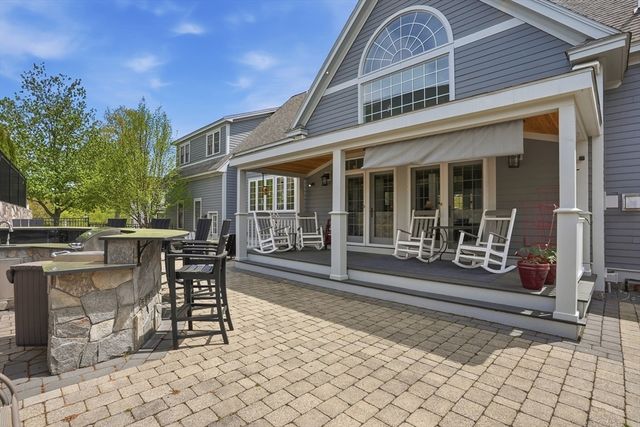 1 Twin Springs Drive, Saugus, MA 01906