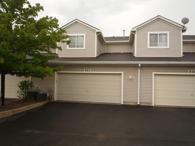 842 County Line Road 842, Aurora, IL 60502
