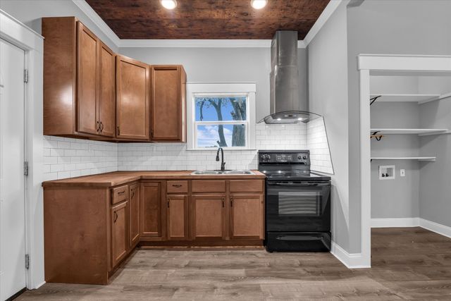 620 Washington Street, Mcgregor, TX 76657