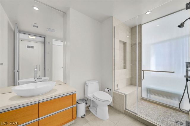 3722 Las Vegas Boulevard 2412, Las Vegas, NV 89158