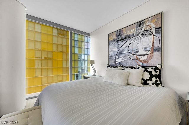 3722 Las Vegas Boulevard 2412, Las Vegas, NV 89158