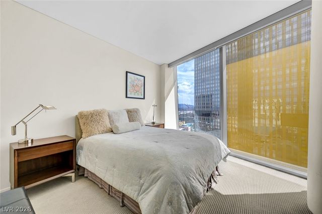 3722 Las Vegas Boulevard 2412, Las Vegas, NV 89158