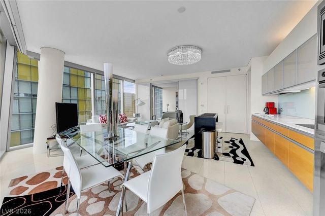 3722 Las Vegas Boulevard 2412, Las Vegas, NV 89158