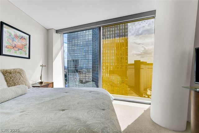 3722 Las Vegas Boulevard 2412, Las Vegas, NV 89158