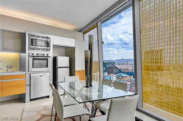 3722 Las Vegas Boulevard 2412, Las Vegas, NV 89158