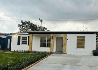 250 NE 51st St, Oakland Park, FL 33334