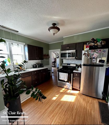 506 W Muskegon Avenue, Muskegon, MI 49440