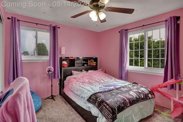 654 Manchester Street, Madison Heights, MI 48071