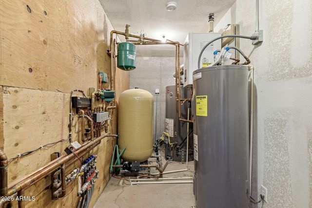 327 W 4TH Street, Eagar, AZ 85925