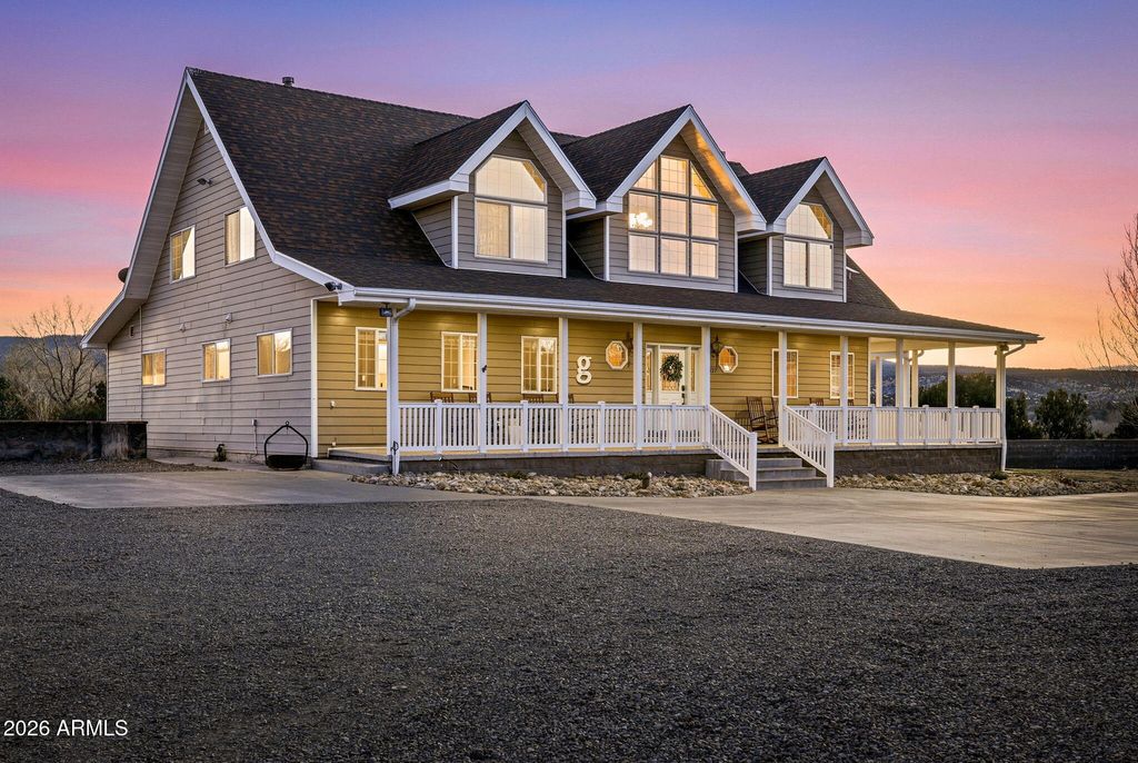 327 W 4TH Street, Eagar, AZ 85925