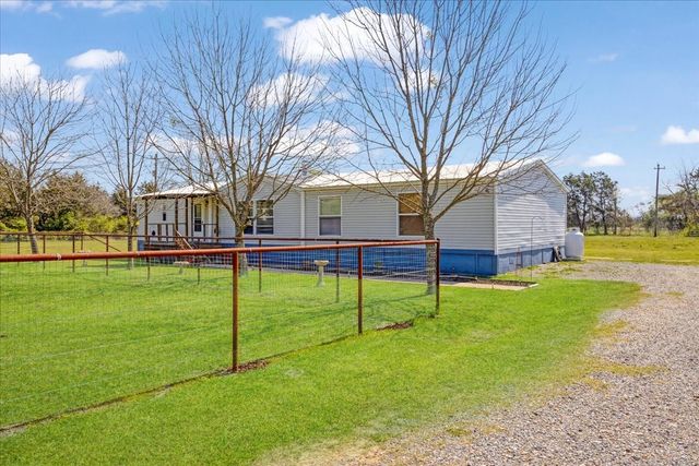 1718 Recreation Road 3, Bonham, TX 75418