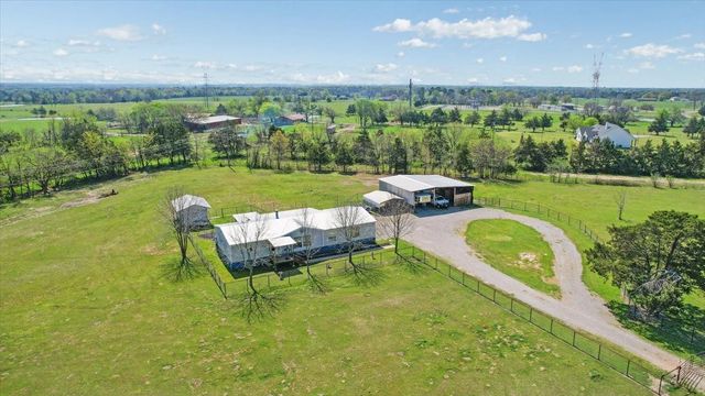 1718 Recreation Road 3, Bonham, TX 75418