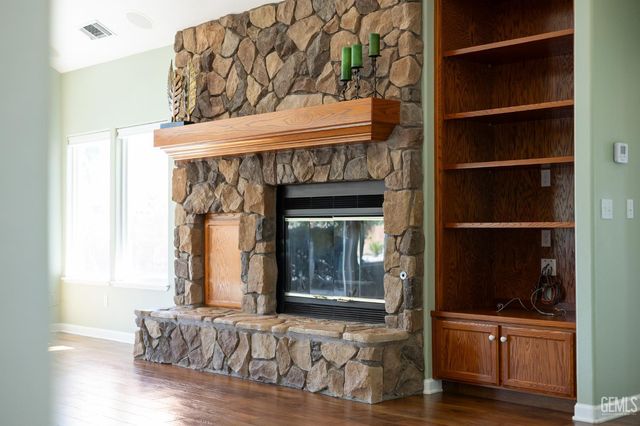 32250 Appaloosa Drive, Lindsay, CA 93265