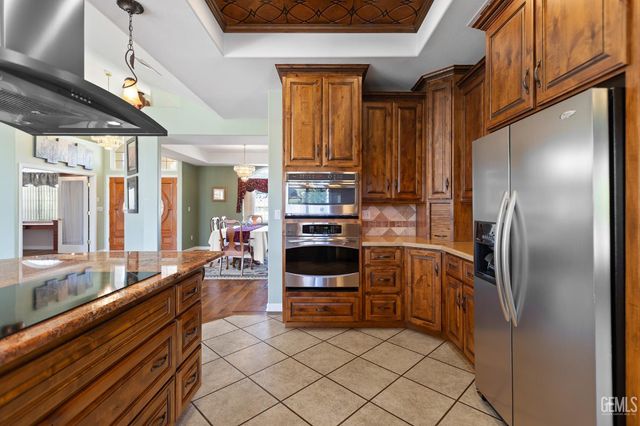 32250 Appaloosa Drive, Lindsay, CA 93265