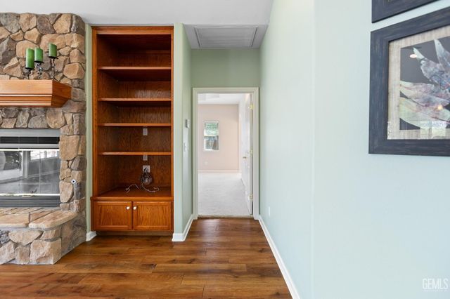 32250 Appaloosa Drive, Lindsay, CA 93265