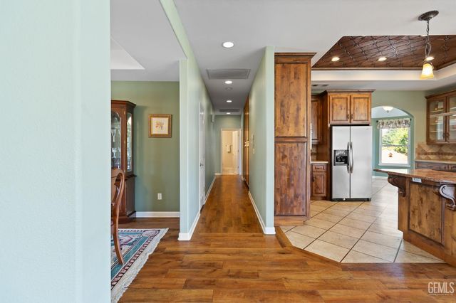 32250 Appaloosa Drive, Lindsay, CA 93265